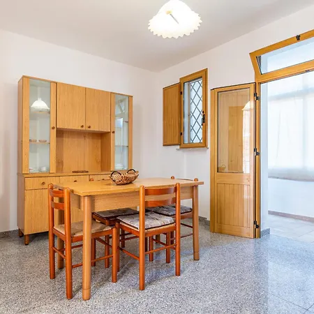 Lupino House
