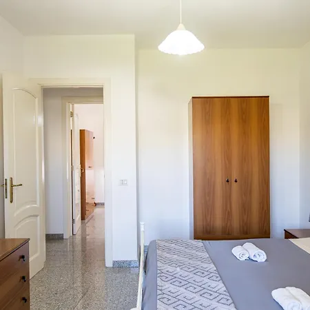 Lupino House Apartment