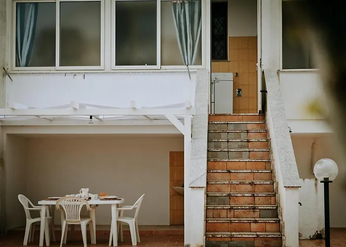 Lupino House *